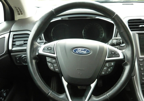 Ford Mondeo cena 49900 przebieg: 241900, rok produkcji 2016 z Sulejów małe 379